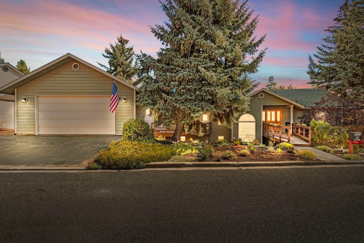 99 Ridgecrest