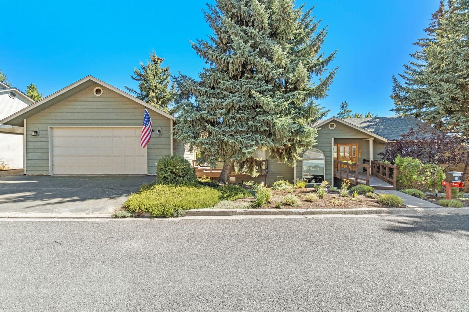 Photo of 99 Ridgecrest 3 of 77