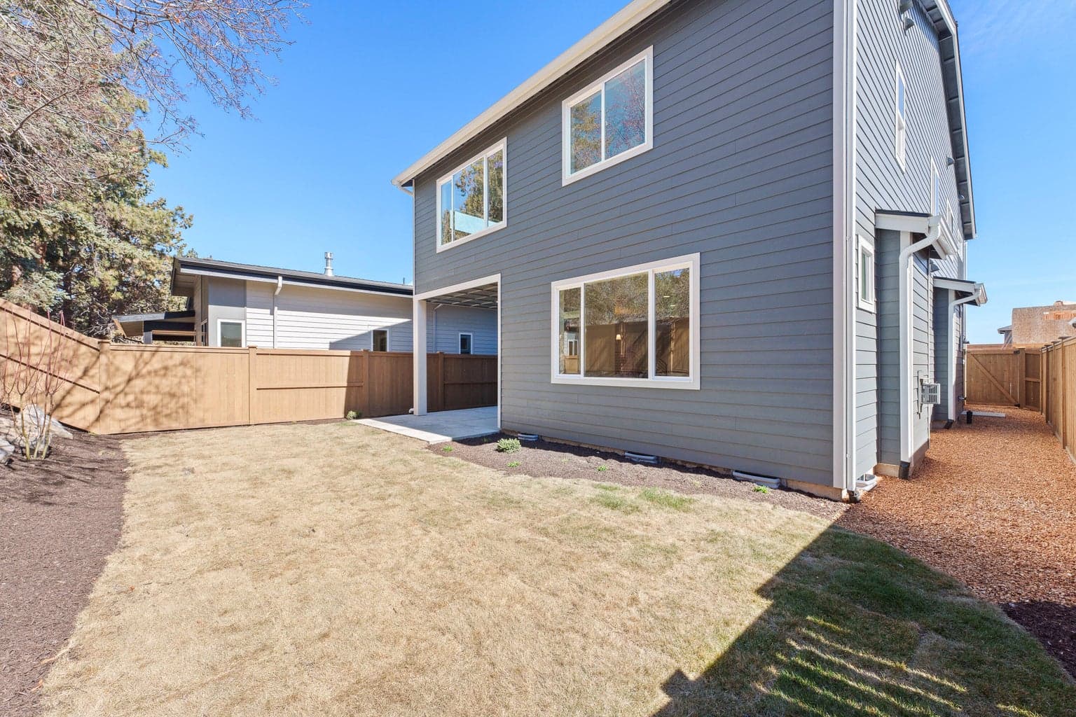 Photo of 61185 SE Wagyu Drive 6 of 43