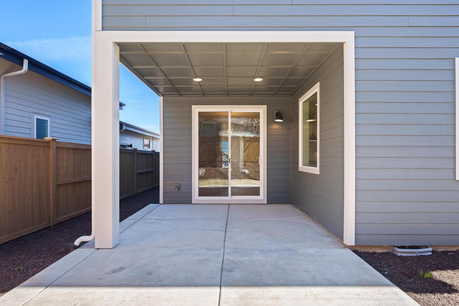 Photo of 61185 SE Wagyu Drive 8 of 43