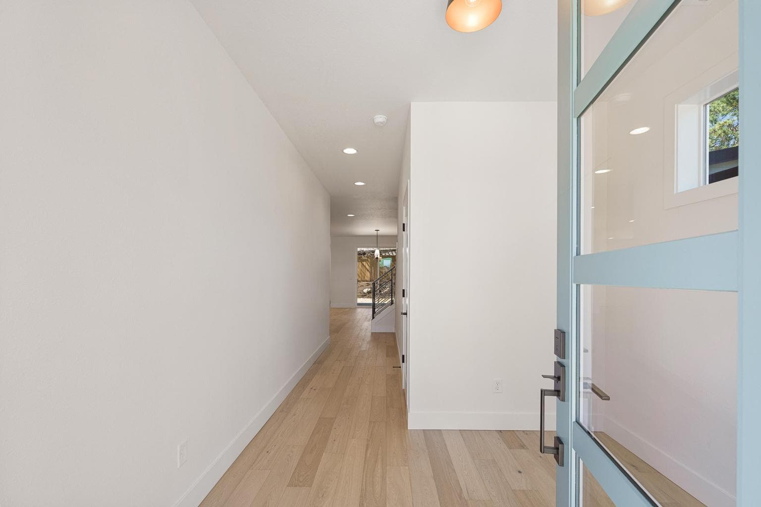 Photo of 61185 SE Wagyu Drive 9 of 43