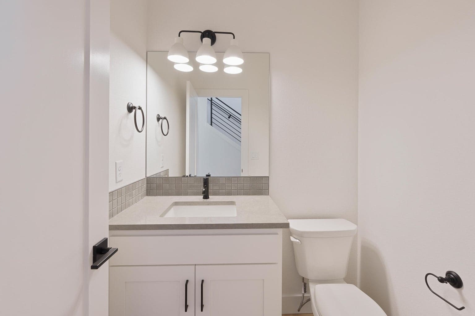 Photo of 61185 SE Wagyu Drive 25 of 43