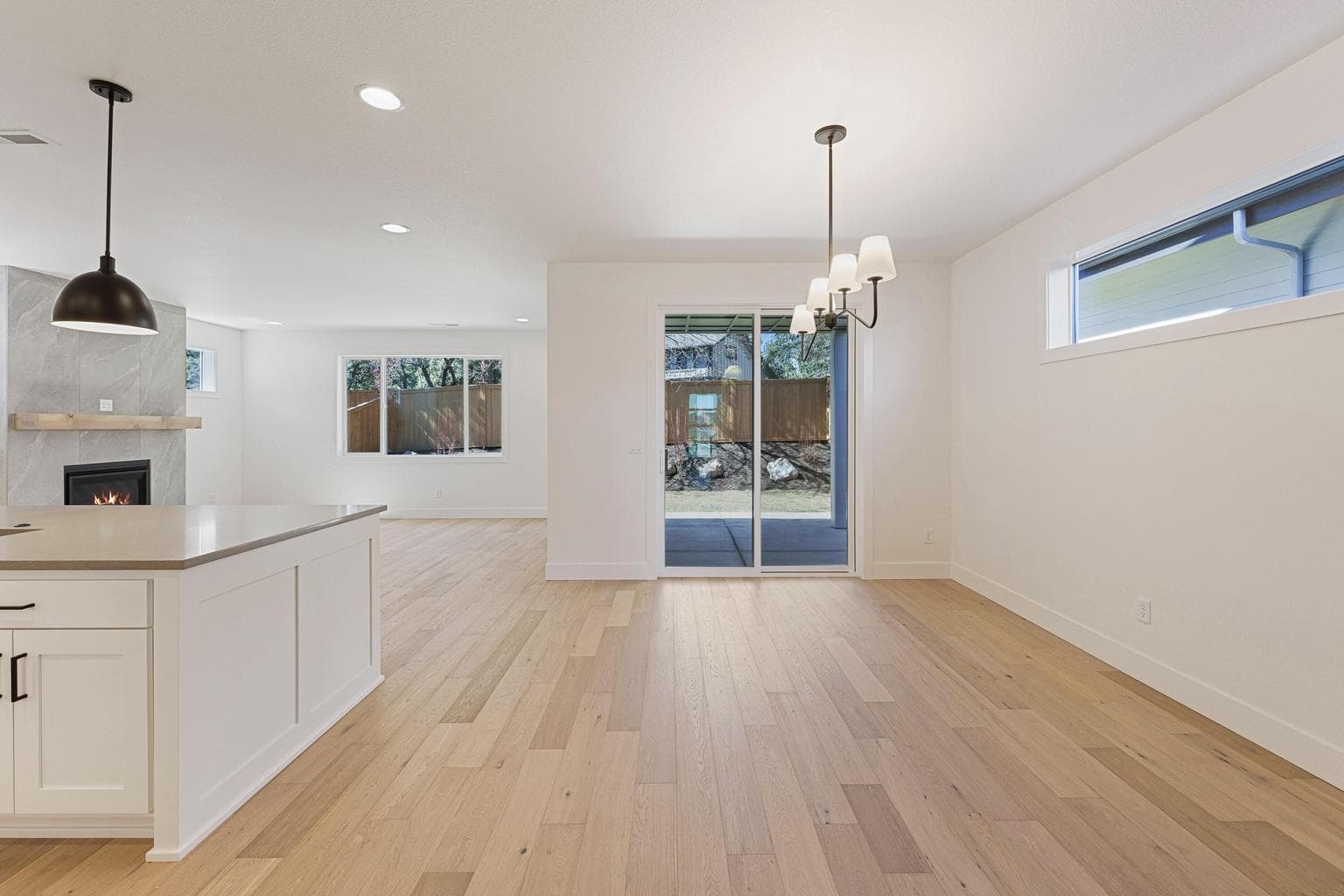 Photo of 61185 SE Wagyu Drive 12 of 43