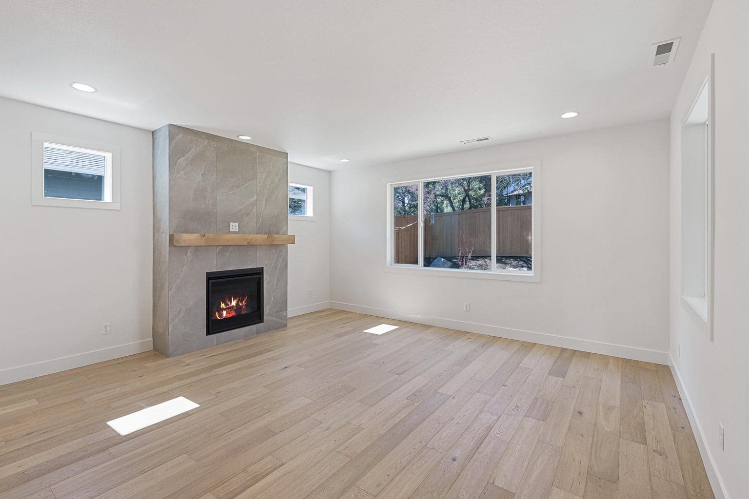 Photo of 61185 SE Wagyu Drive 19 of 43