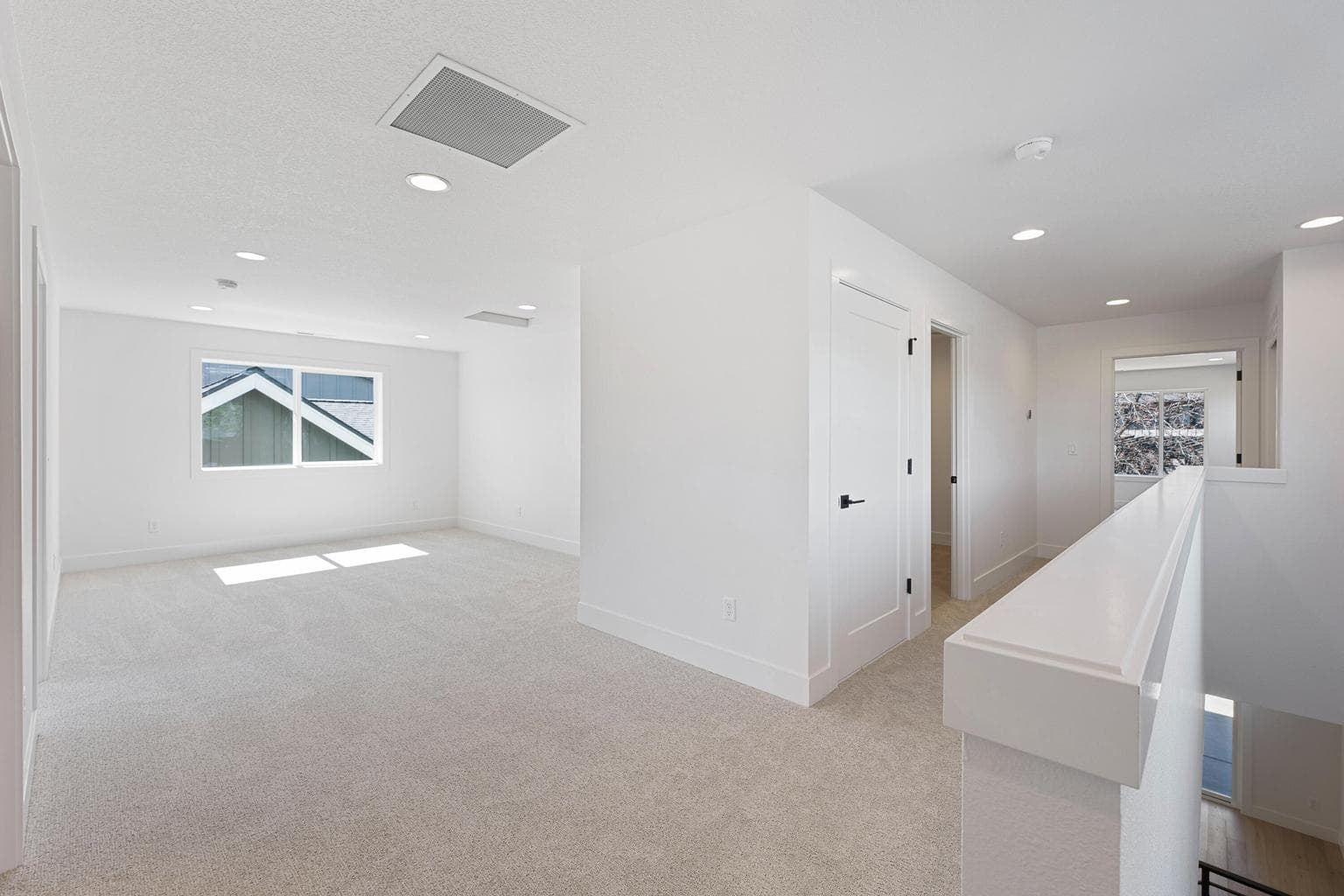 Photo of 61185 SE Wagyu Drive 26 of 43