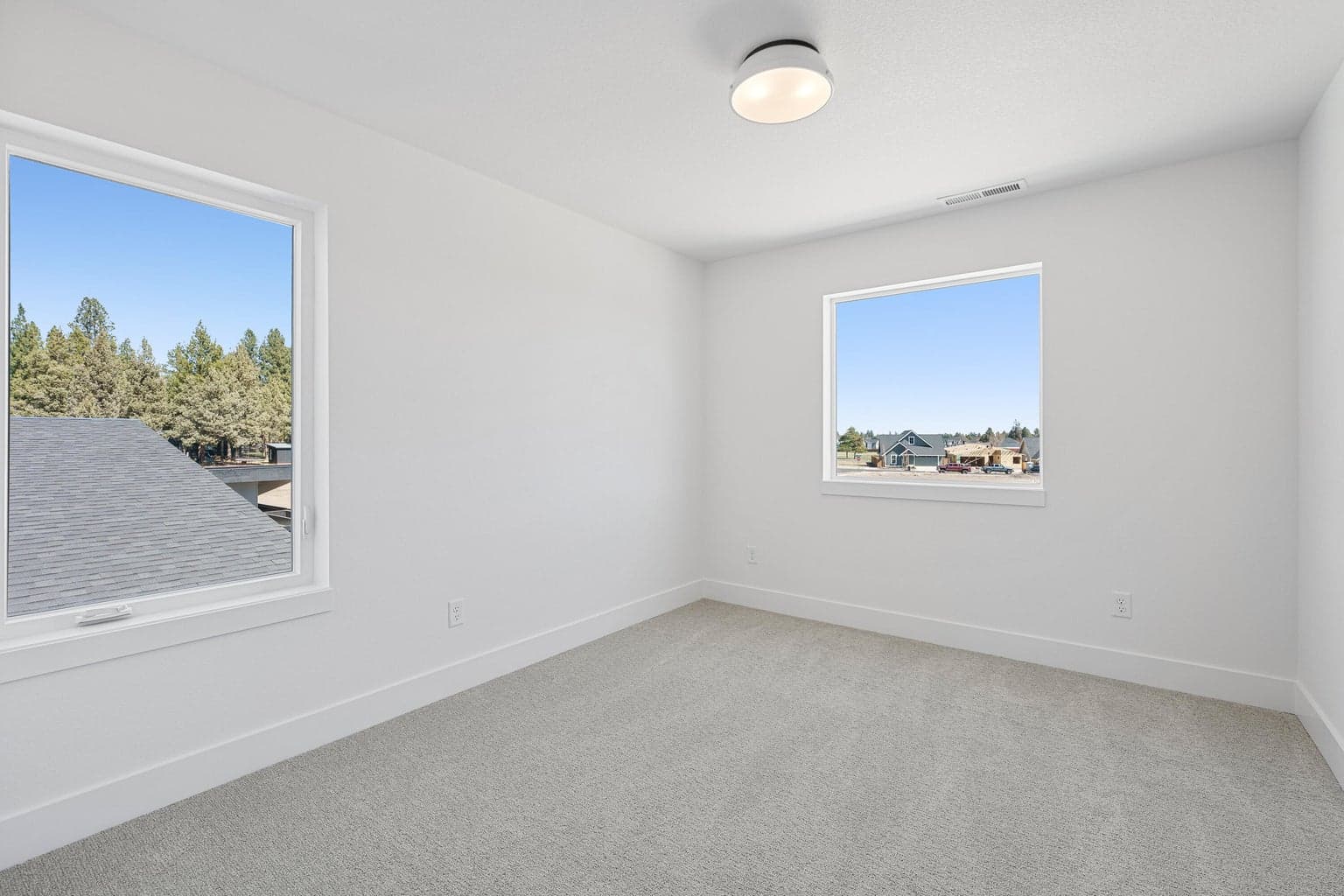 Photo of 61185 SE Wagyu Drive 32 of 43