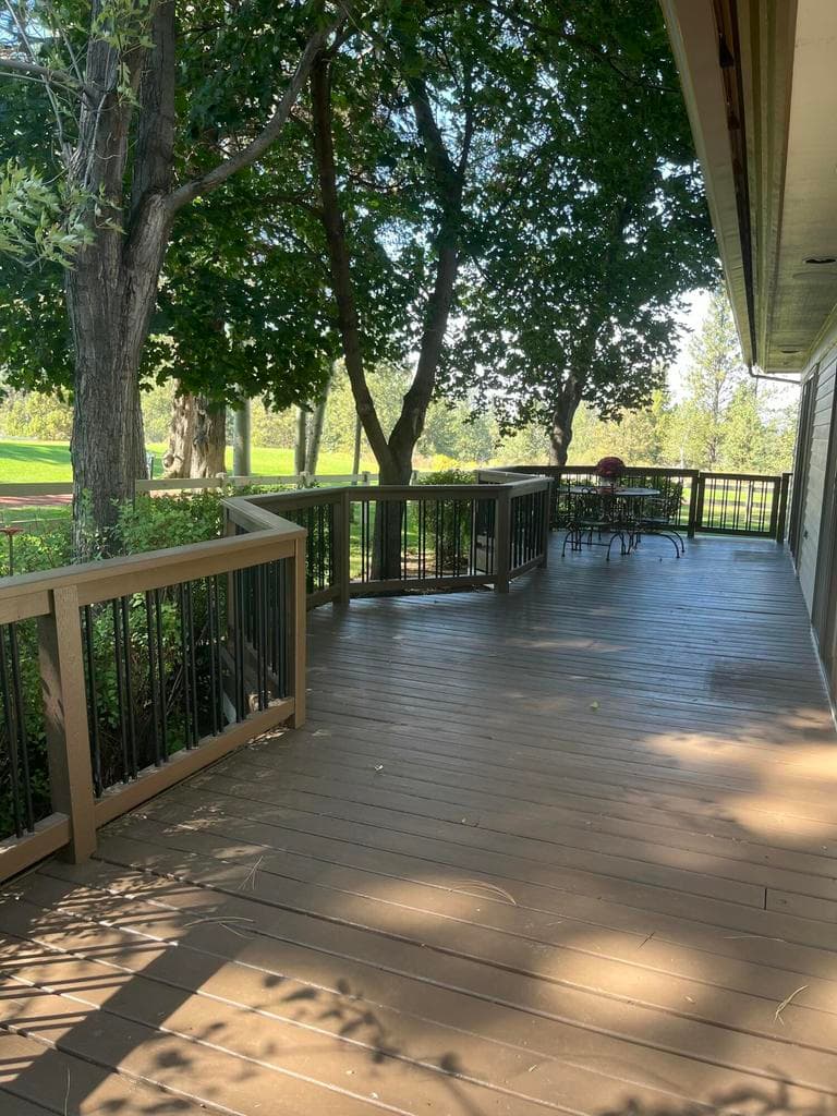 Photo of 60785 Willow Creek Loop 6 of 29
