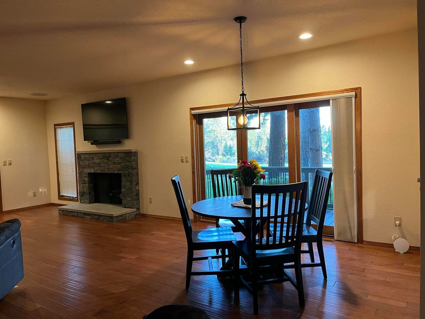 Photo of 60785 Willow Creek Loop 27 of 29