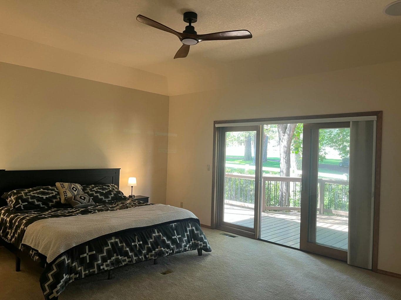 Photo of 60785 Willow Creek Loop 29 of 29