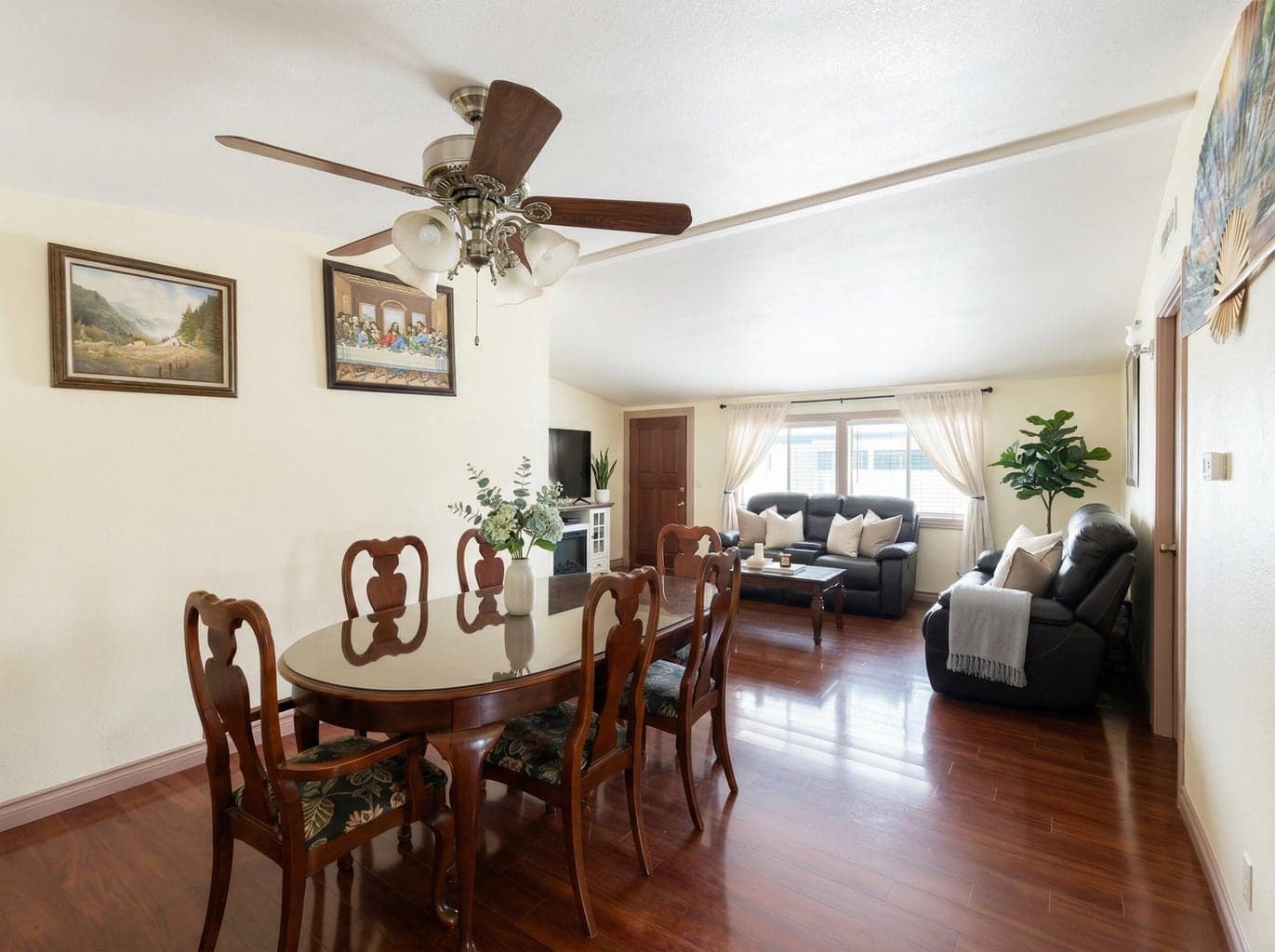 Photo of 2552 Thorn Oak 2 of 15