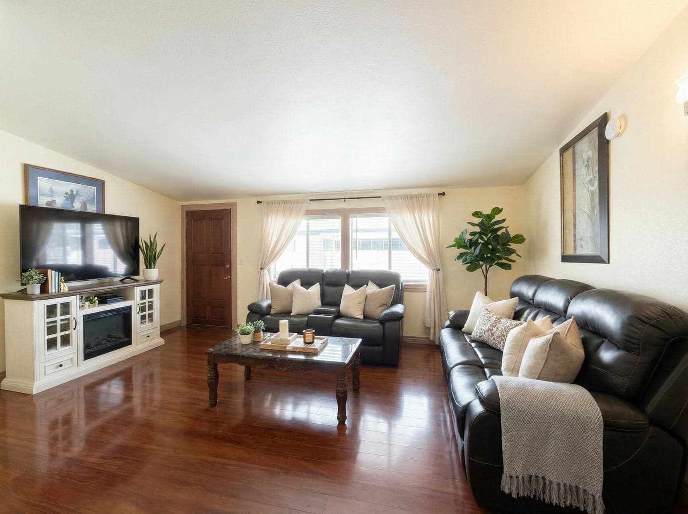 Photo of 2552 Thorn Oak 3 of 15