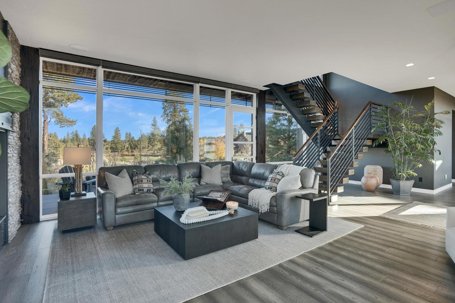 Photo of 61572 Hardin Martin Court 7 of 56