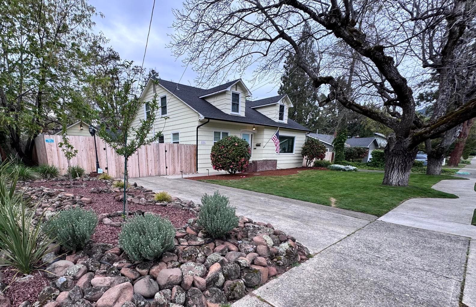 Photo of 736 3rd 5 of 59