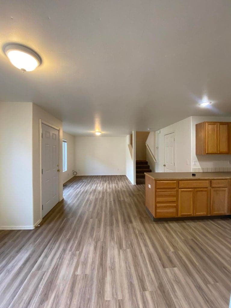 Photo of 2904 Juniper 5 of 11