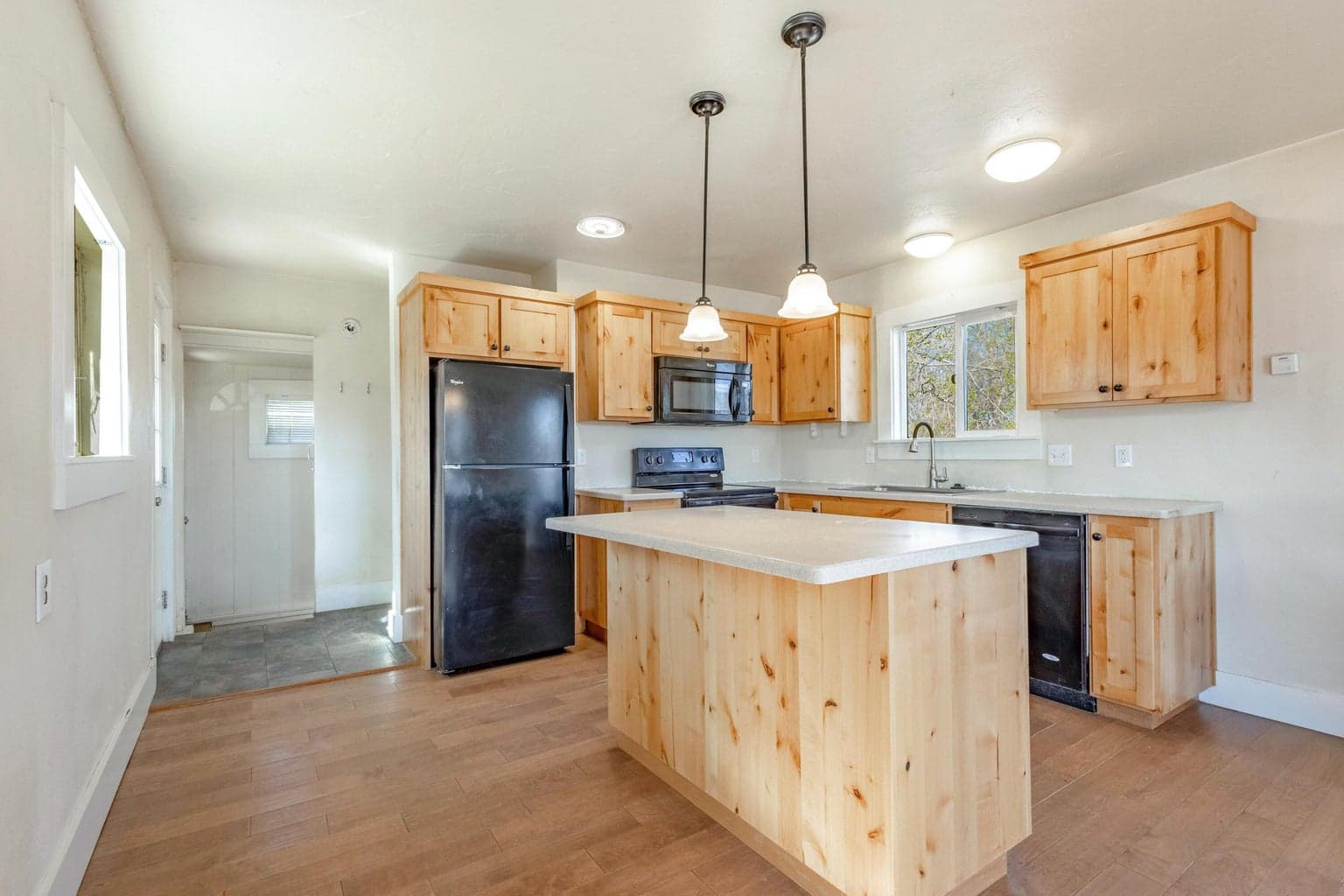 Photo of 342 7th 3 of 22