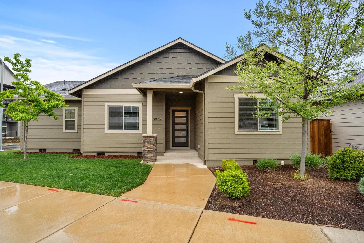 2569 Tiffin