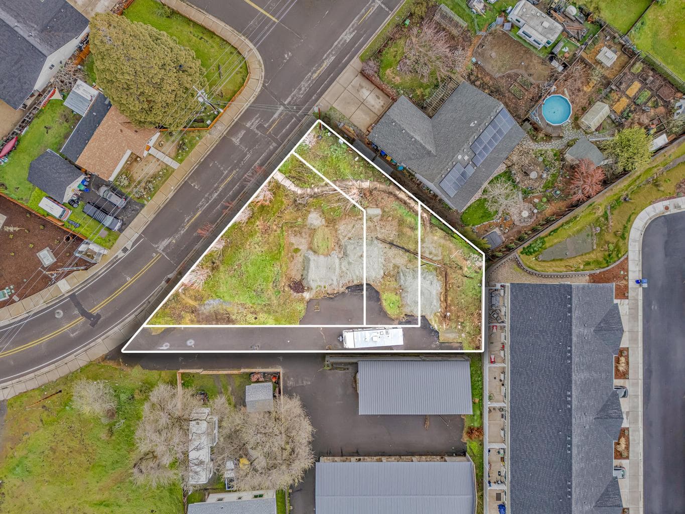 3 lots
