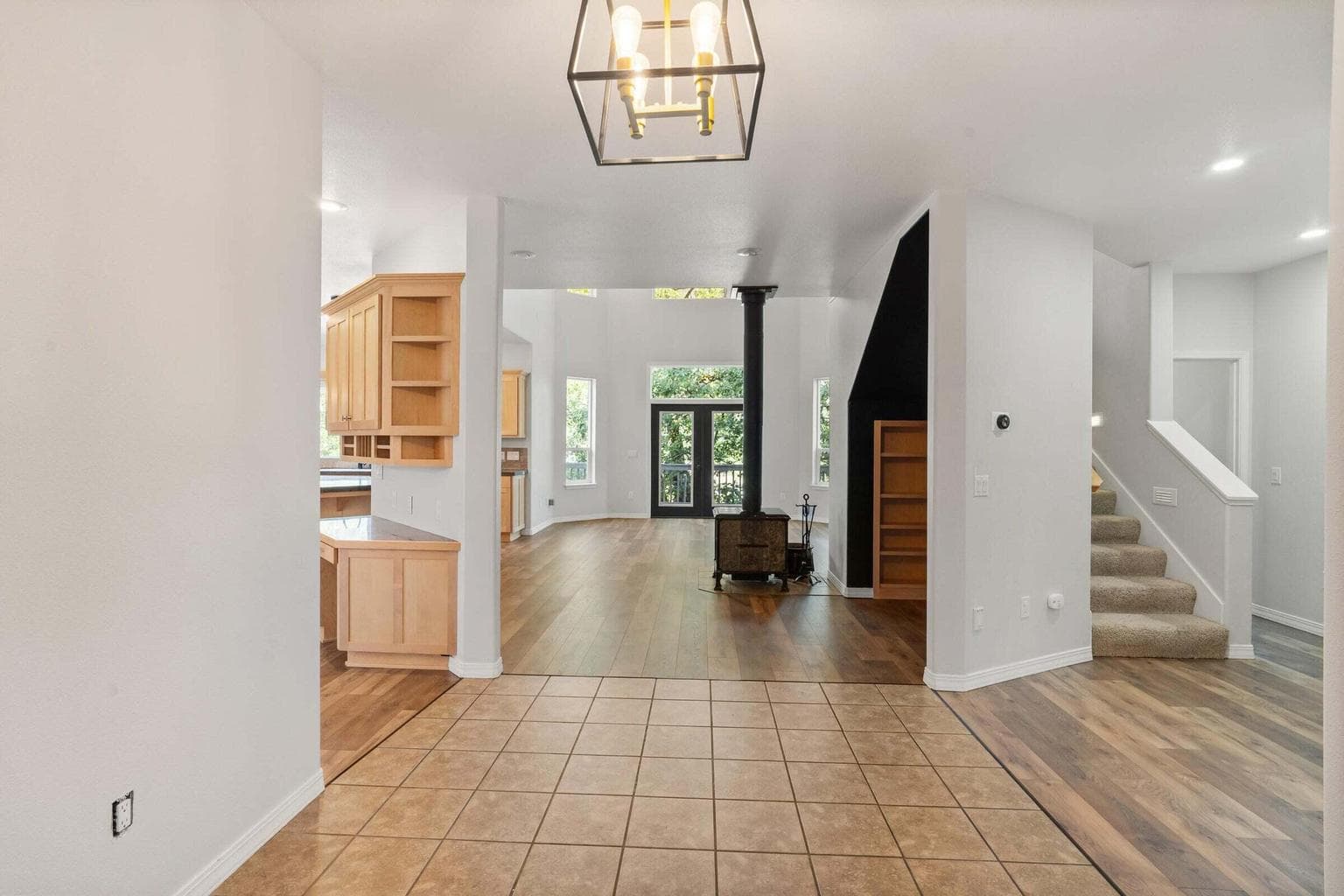 Photo of 3715 Little Applegate 4 of 83