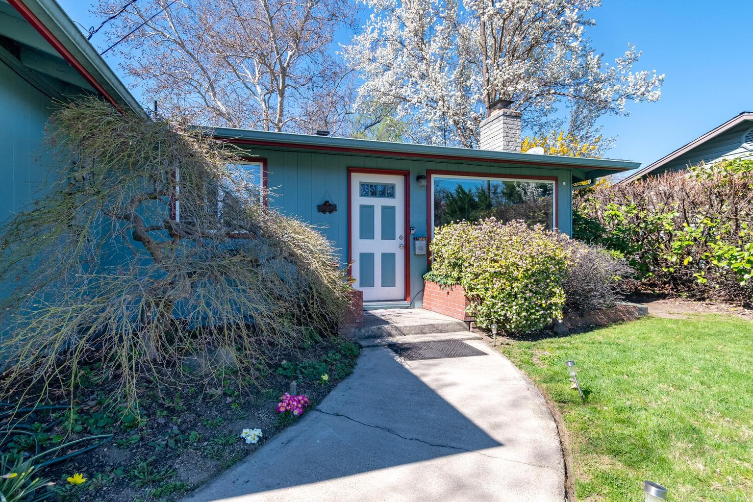 Photo of 540 Eastwood 4 of 28