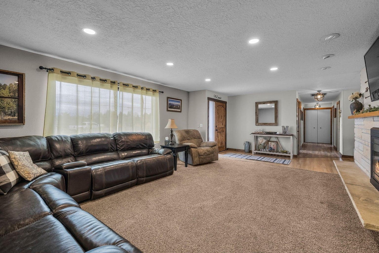 Photo of 2514 Adams 4 of 68