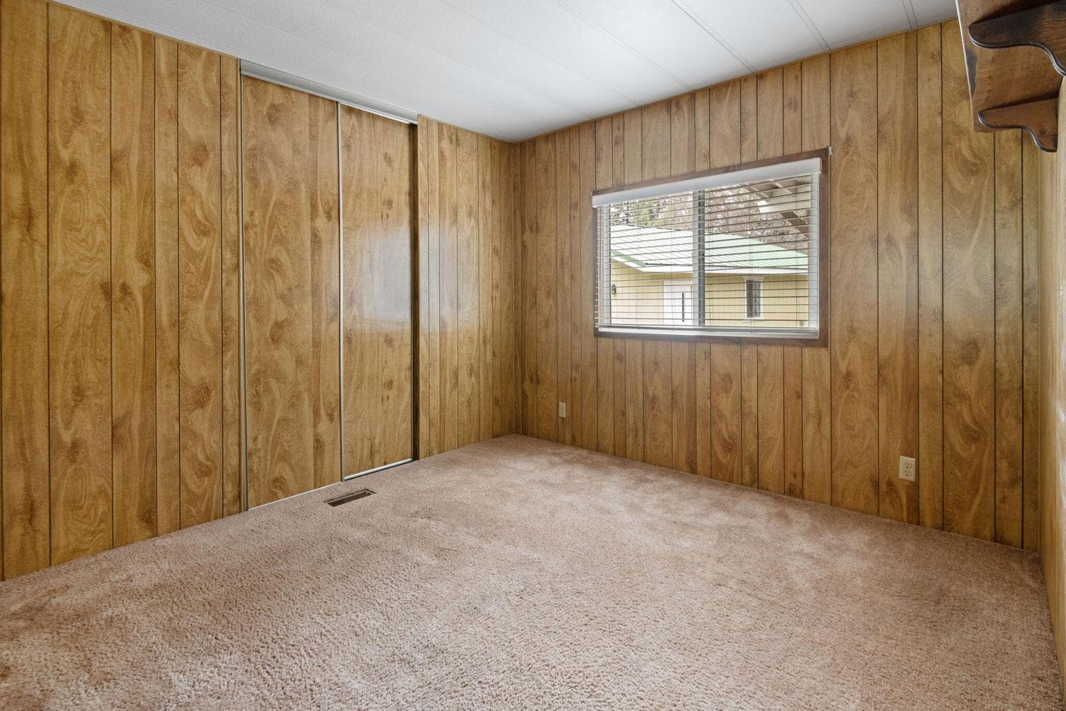 Photo of 61067 Chuckanut Drive 17 of 28