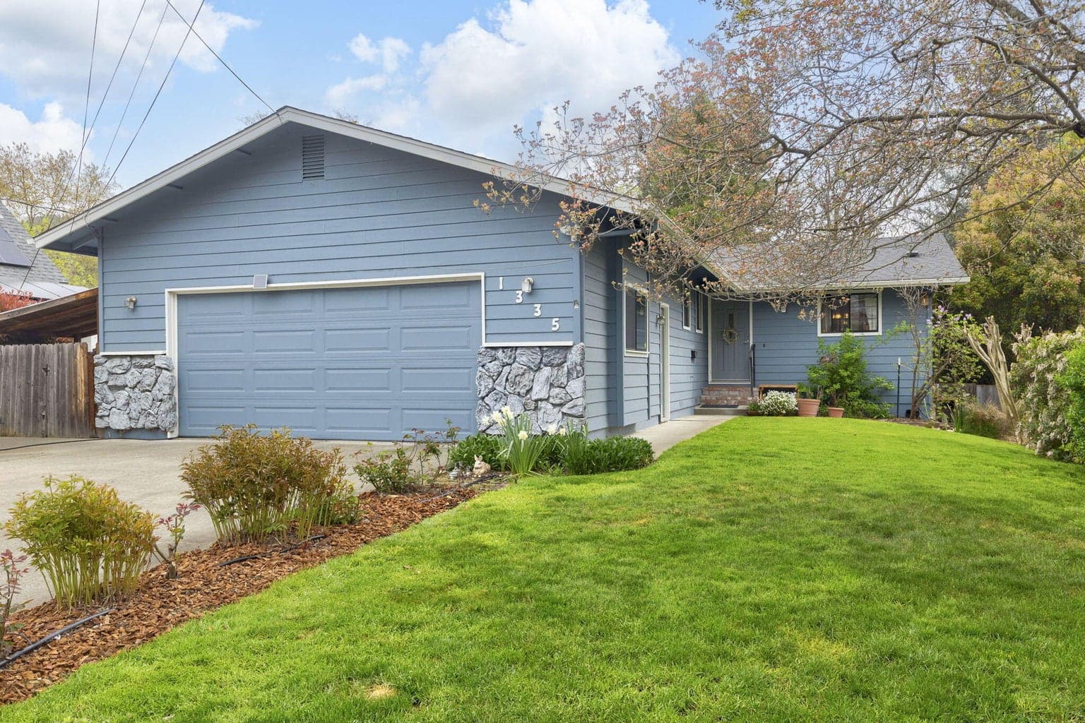1335 Prospect