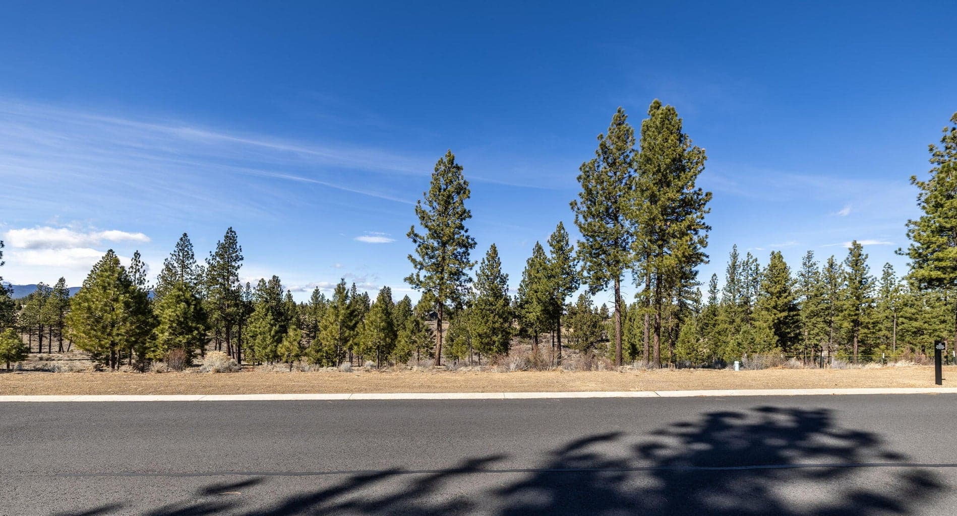 Photo of 61853 Hosmer Lake 2 of 40