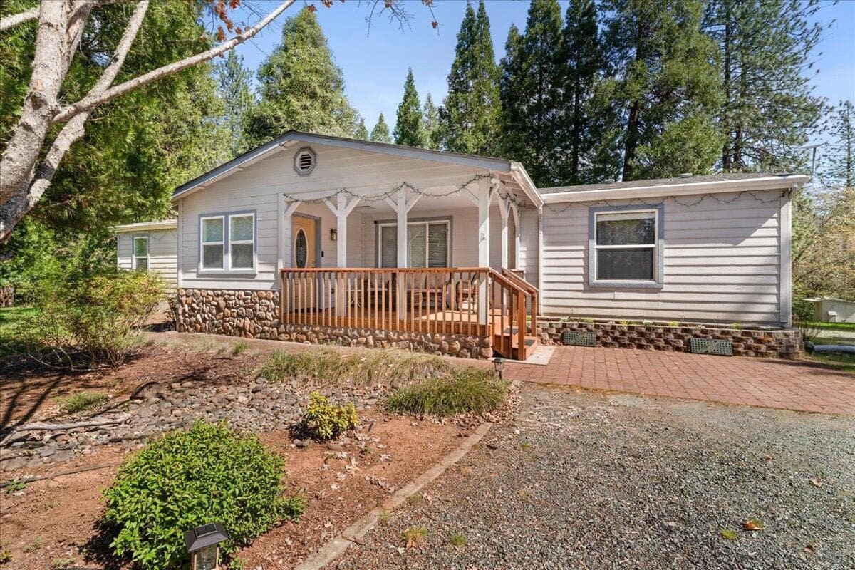 Photo of 525 Templin 2 of 48