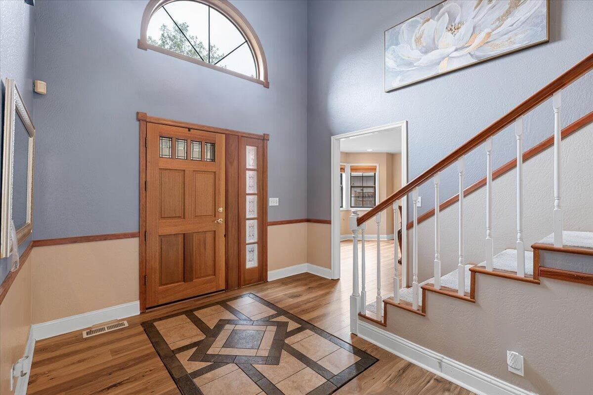 Photo of 113 Walnut 3 of 28