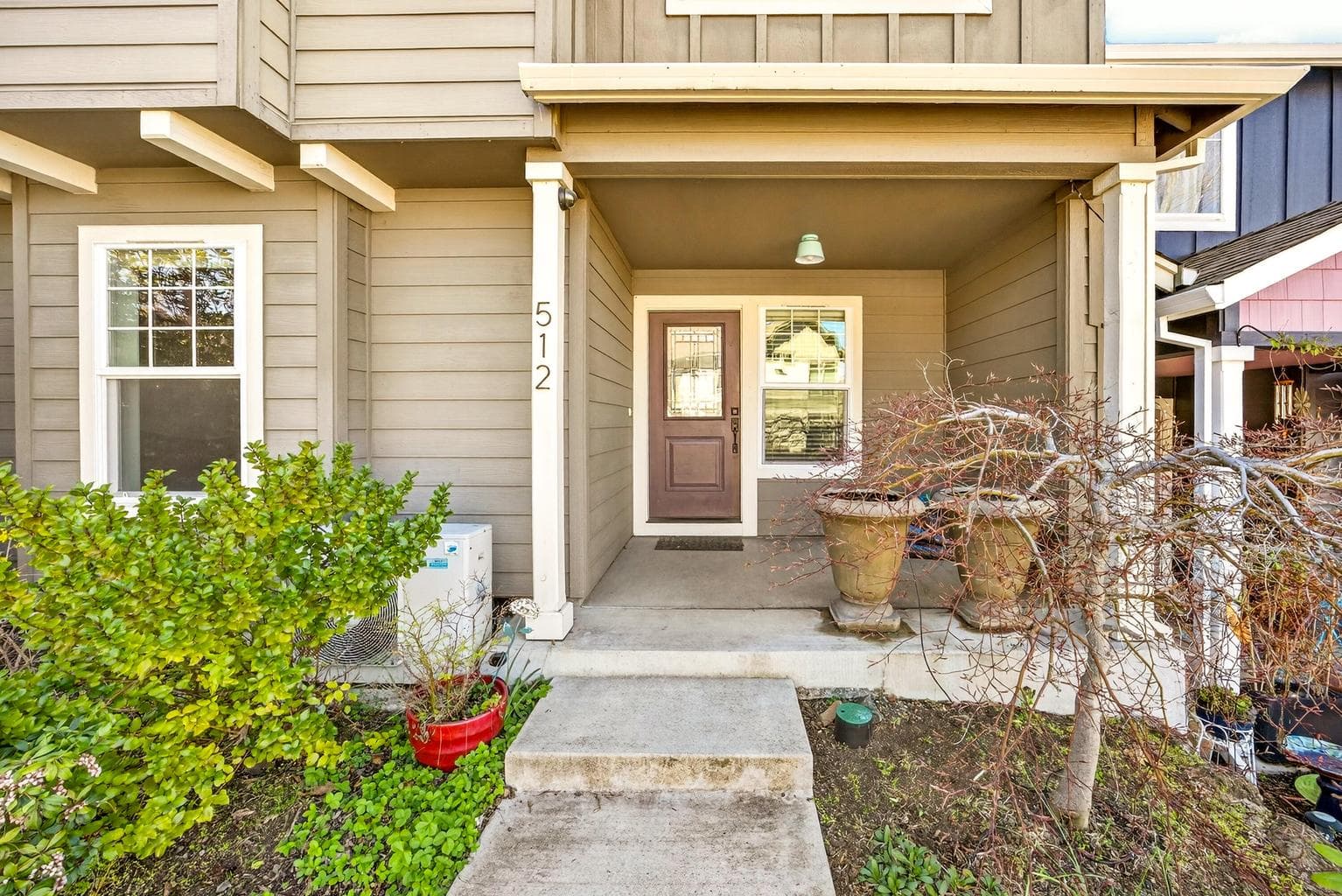 Photo of 512 Fair Oaks 3 of 19