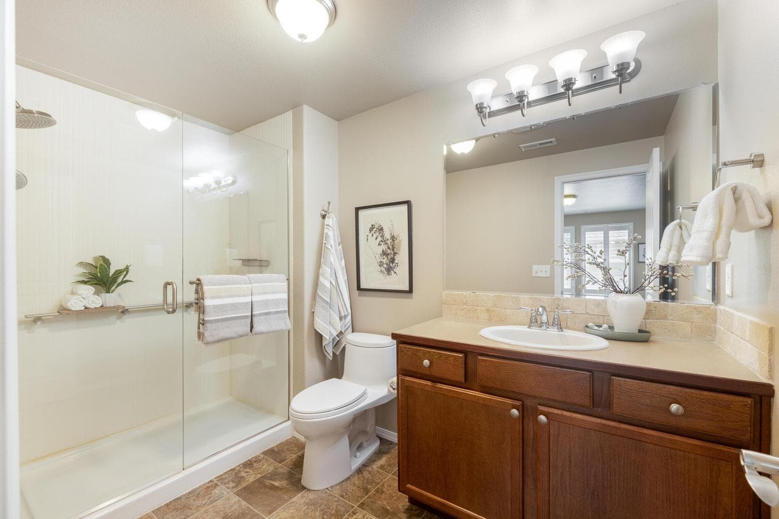 Photo of 840 N Hindeman Street 30 of 35