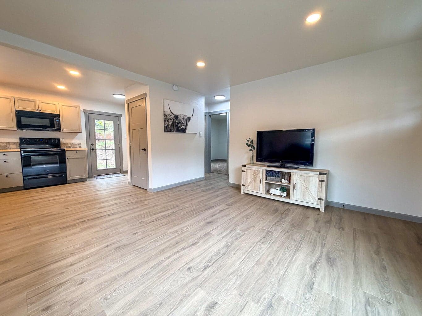 Photo of 215 Humbolt 3 of 25