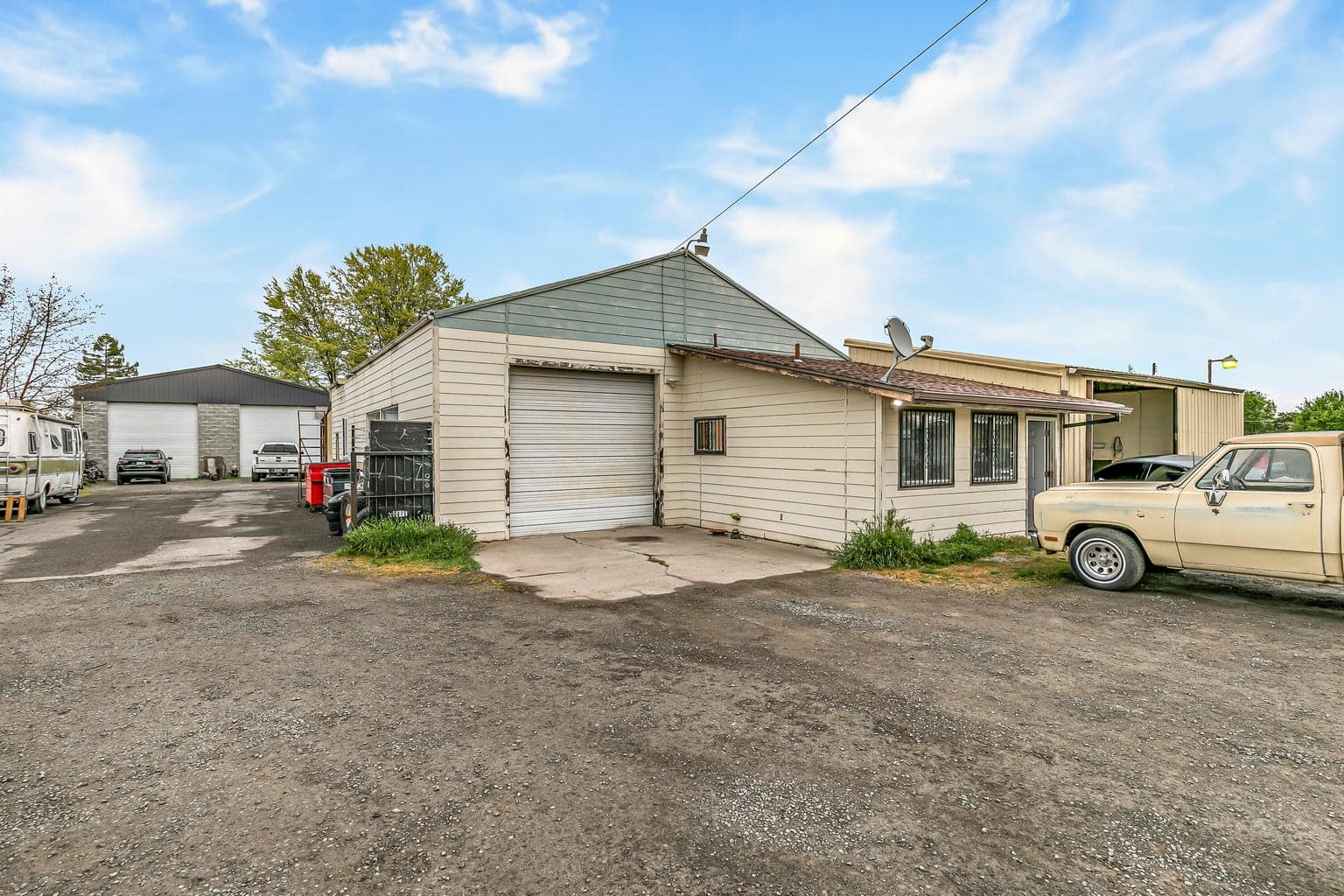 Photo of 1250 McAndrews 3 of 27