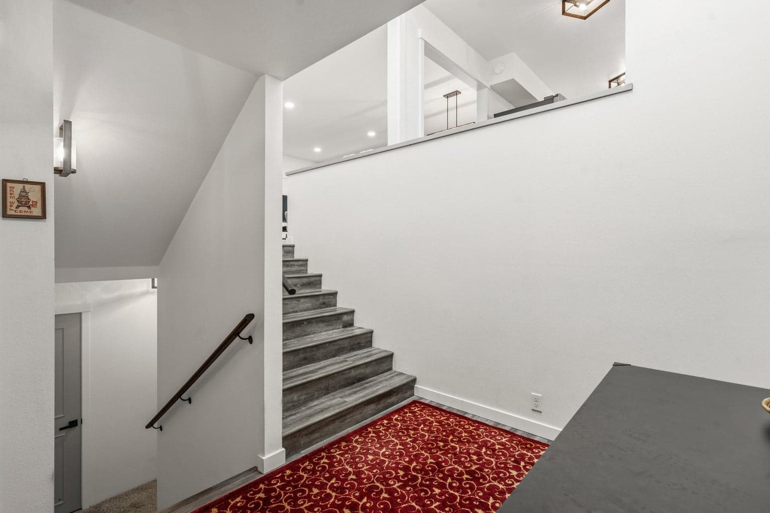 Photo of 302 Medford Heights 5 of 35