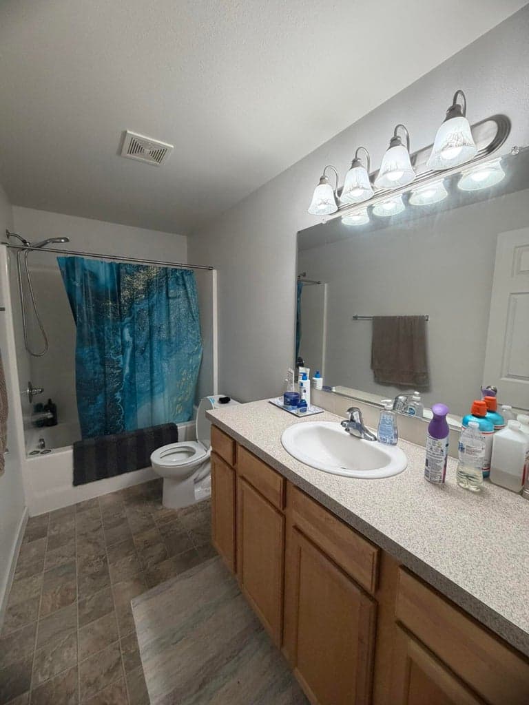 Photo of 897 SE Kierra Place 7 of 10