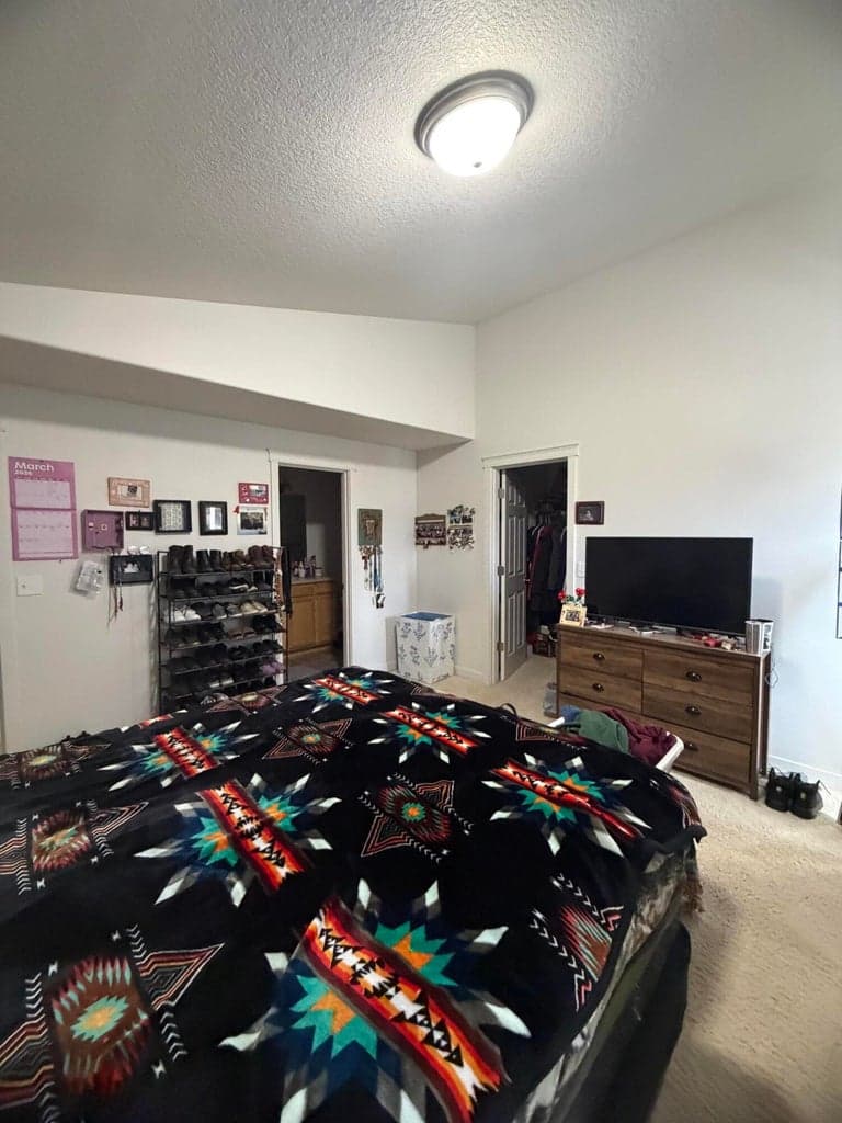 Photo of 897 SE Kierra Place 8 of 10