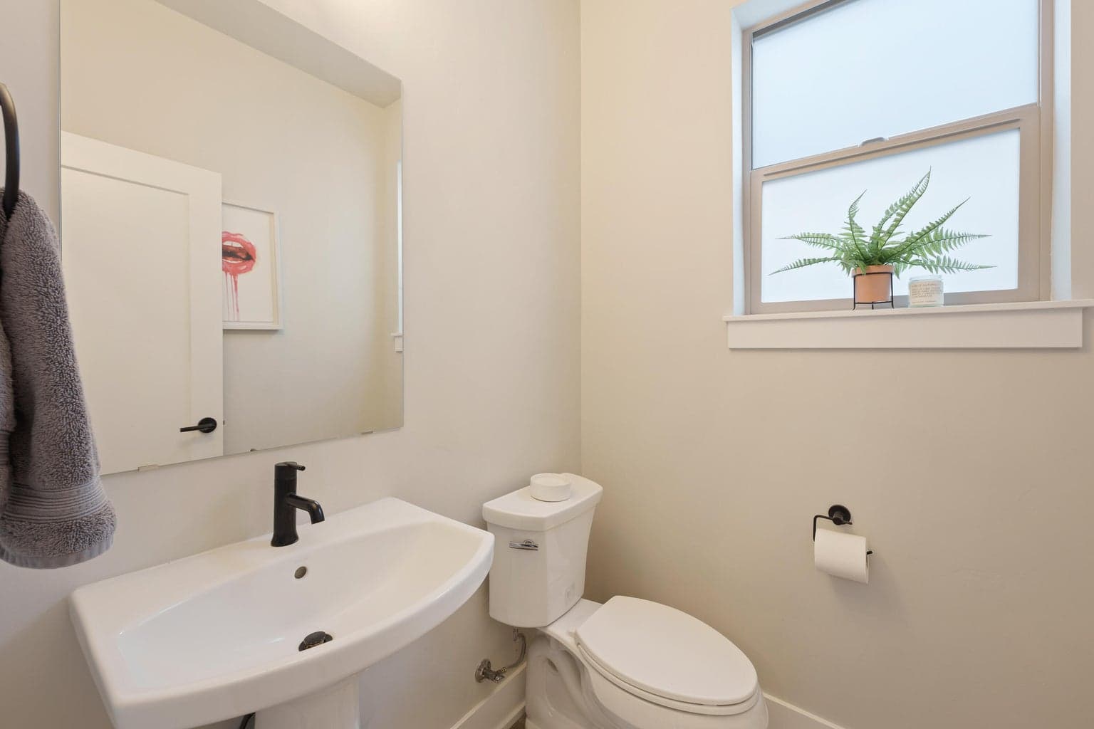 Photo of 4541 36th 5 of 39
