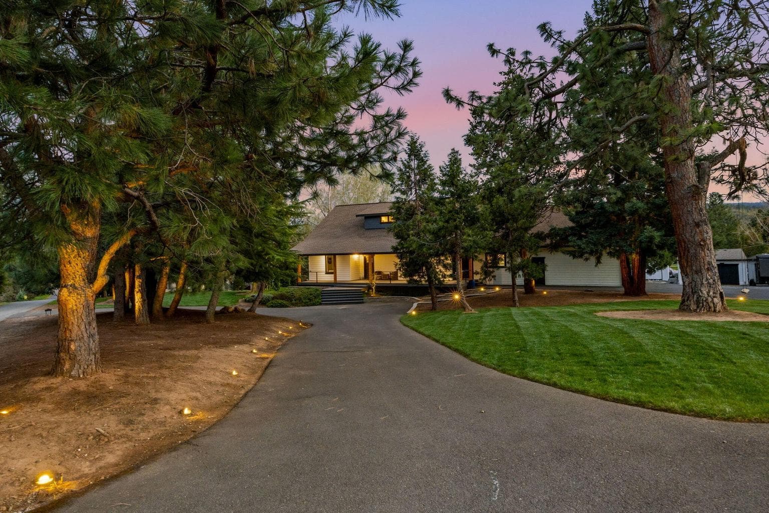 Photo of 155 Morton 5 of 60