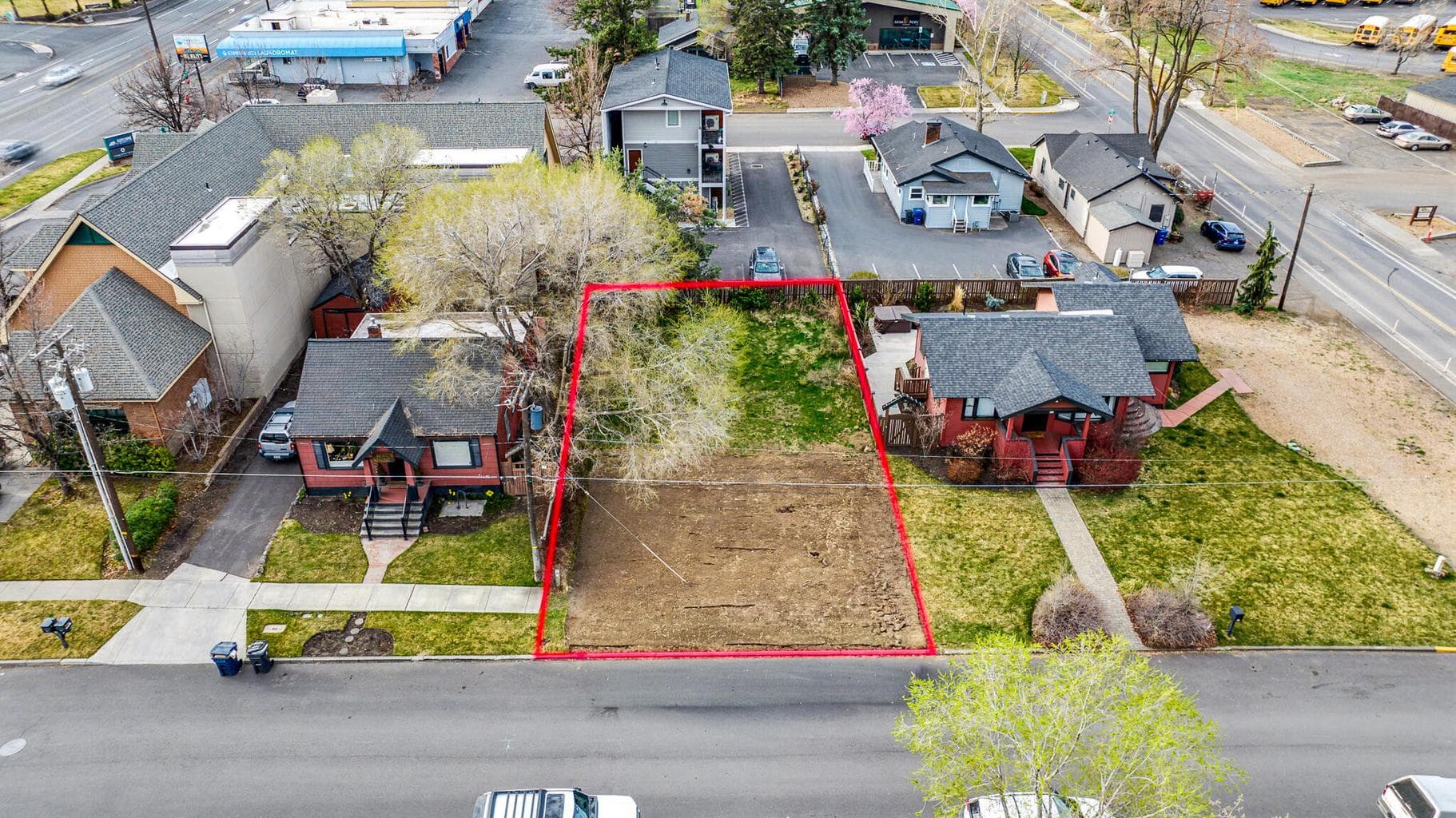 Photo of 225 Urania 3 of 9