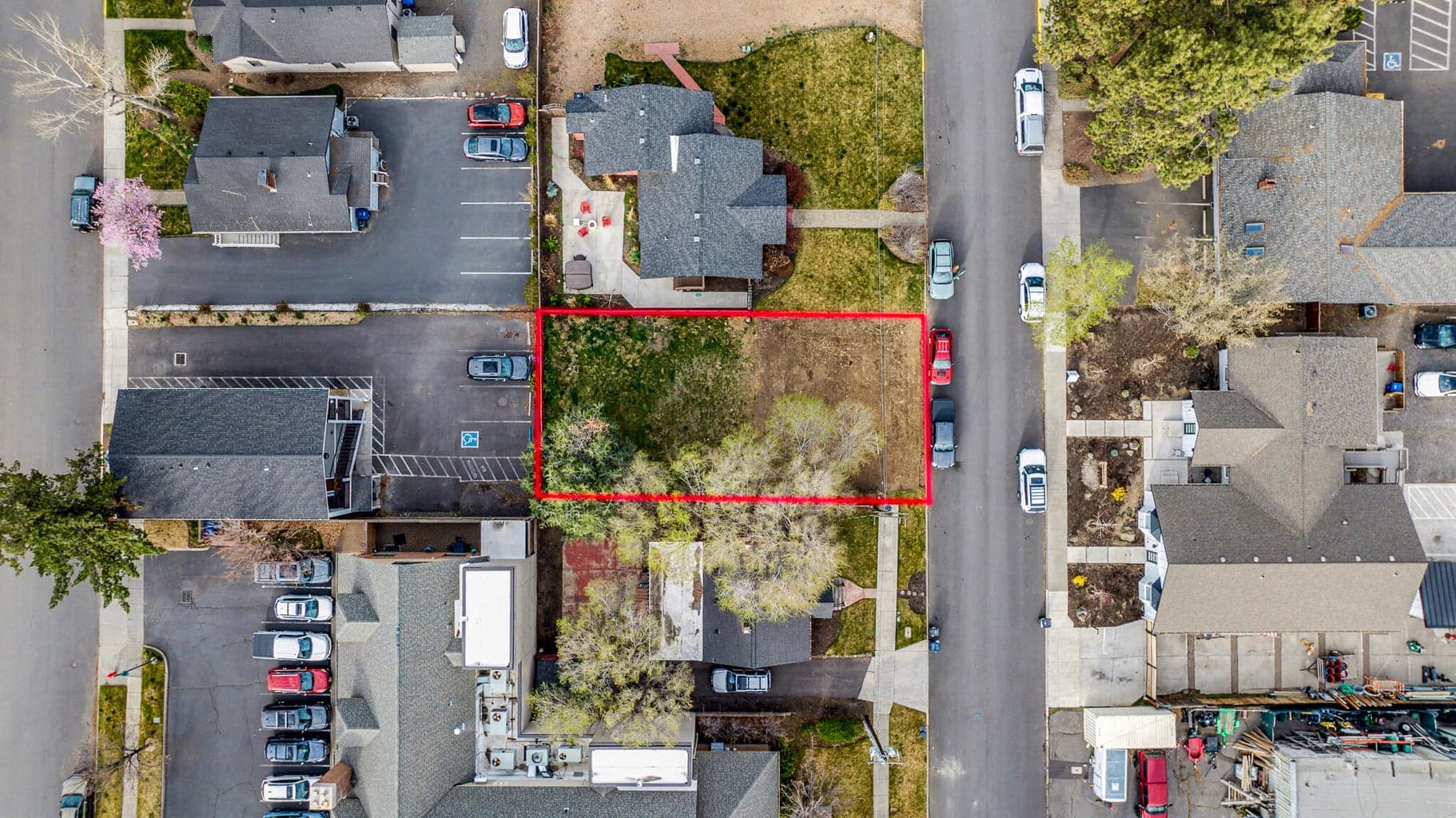 Photo of 225 SE Urania Lane 7 of 9