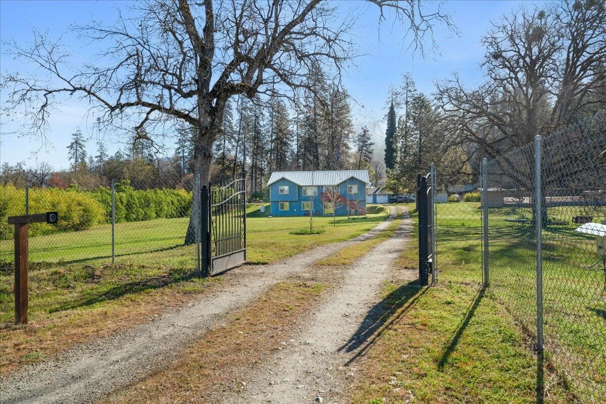 Photo of 649 Pleasant Valley 2 of 57