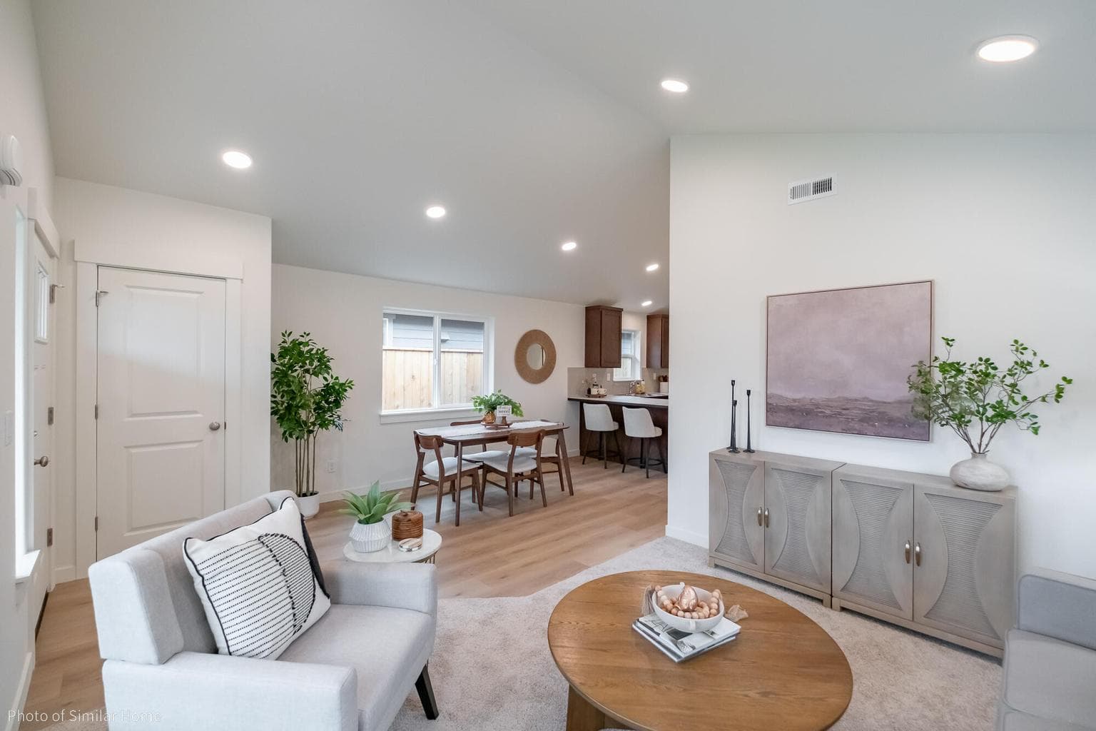 Photo of 2842 Sterling 2 of 19