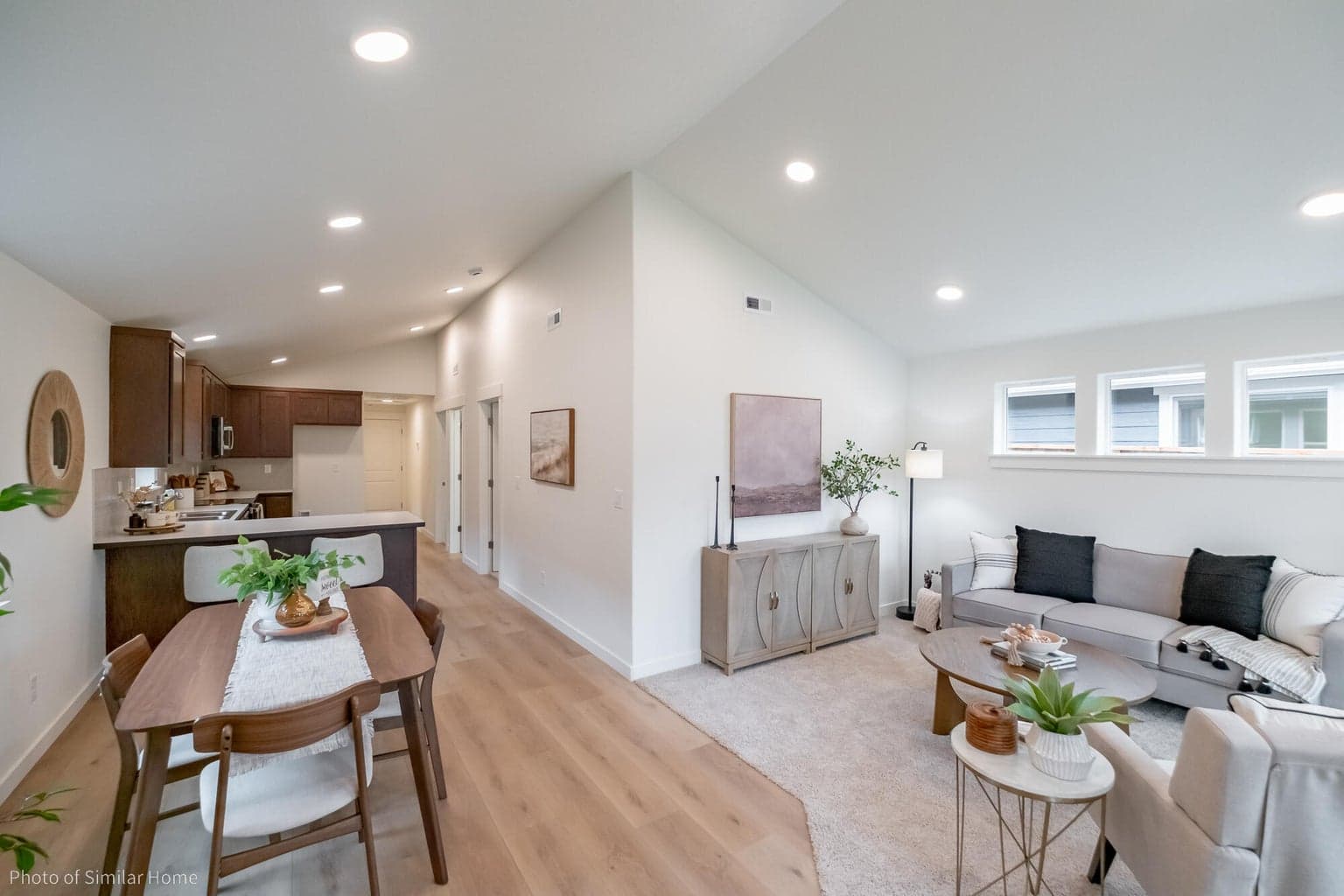 Photo of 2842 Sterling 5 of 19