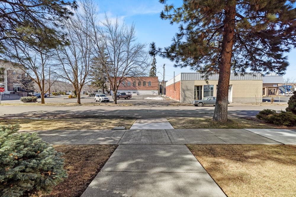 Photo of 514 Walnut 2 of 43
