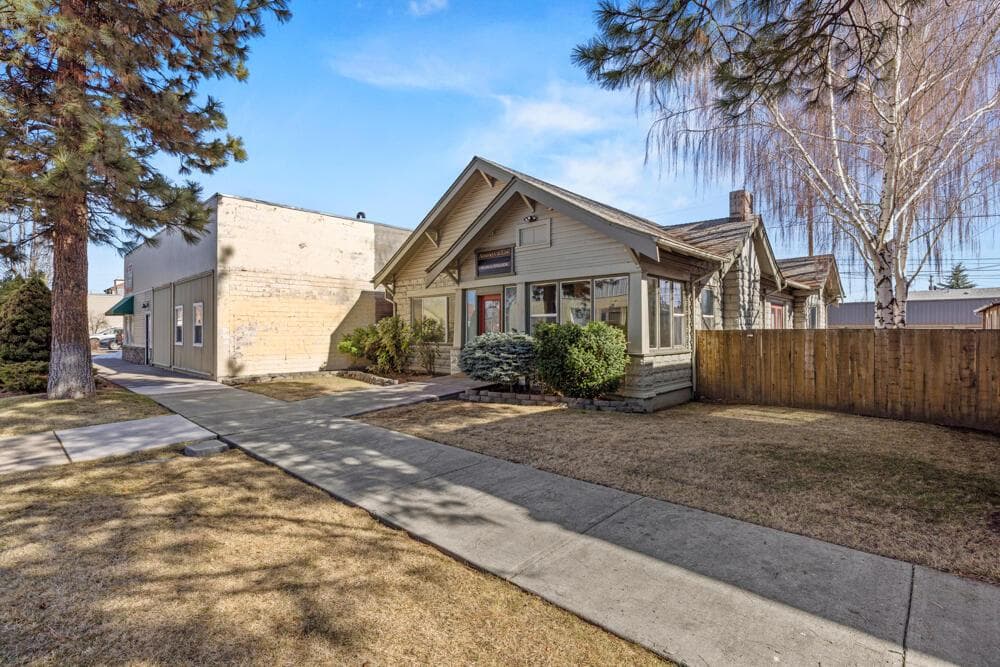 Photo of 514 Walnut 5 of 43