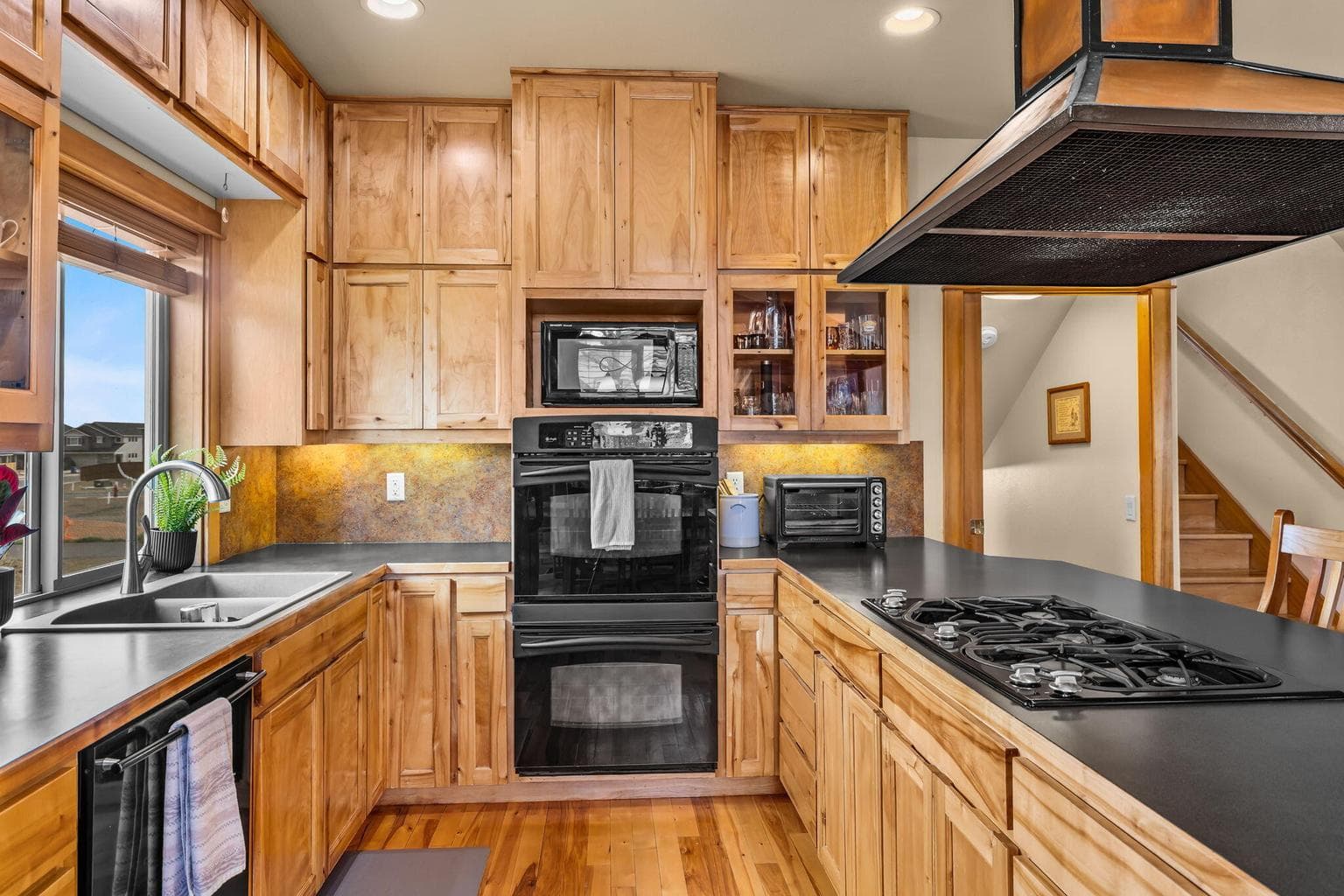 Photo of 63222 Brad Street 7 of 35