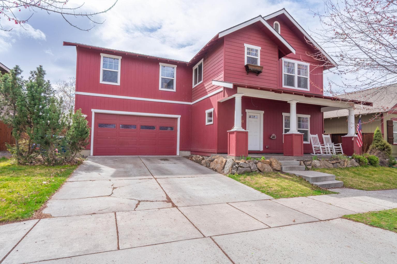 2202 Cedar