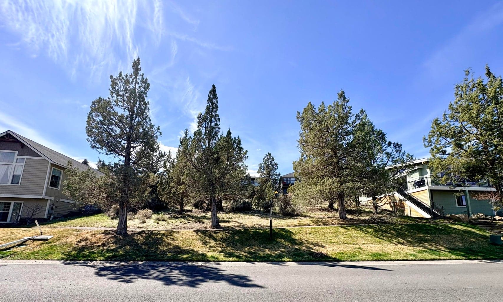 2429 Valleyview