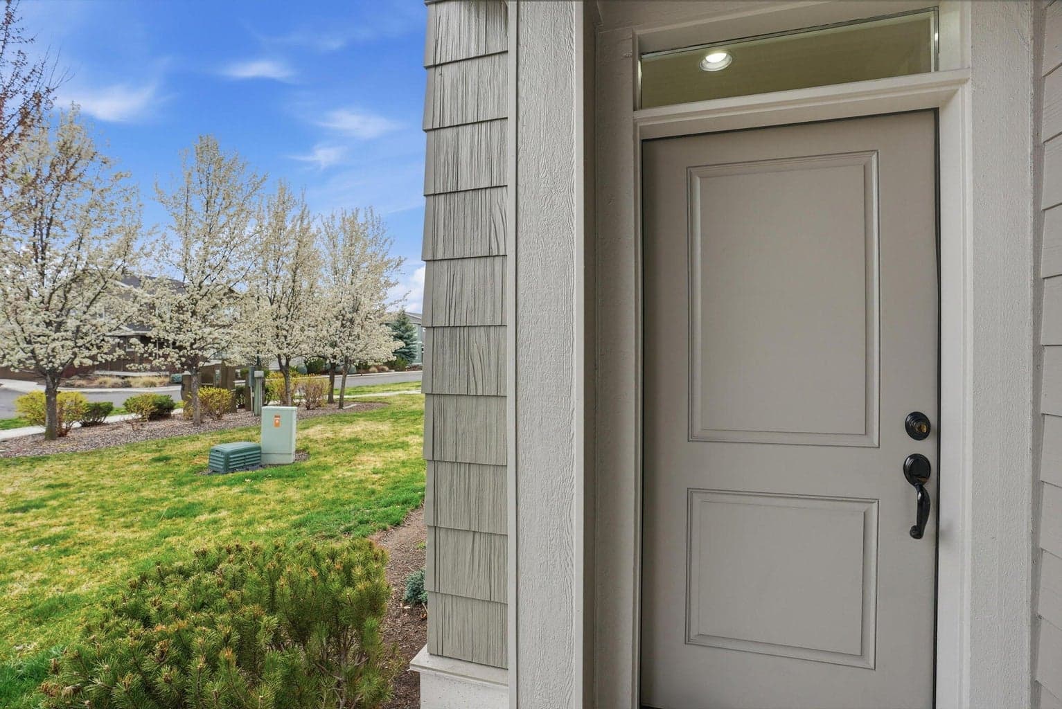 Photo of 3249 SW 28th Street 3 of 36