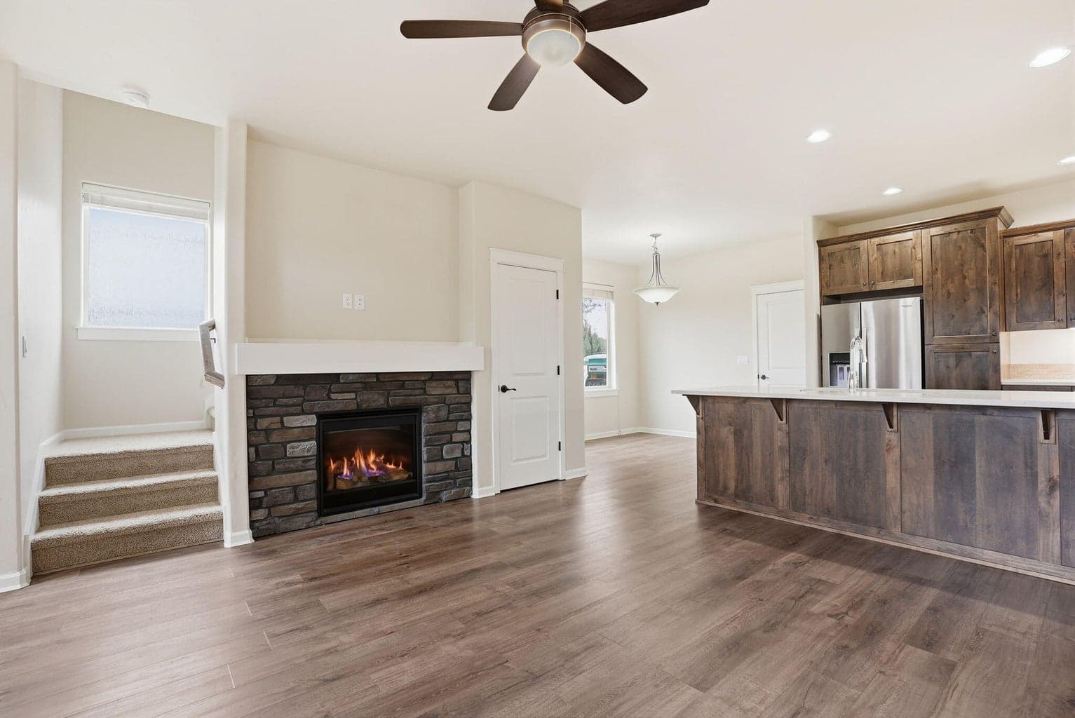 Photo of 3249 SW 28th Street 5 of 36